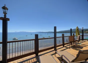 Mourelatos Lakeshore Resort hotel thumbnail 3