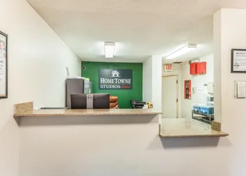 HomeTowne Studios Cincinnati - Sharonville hotel thumbnail 8