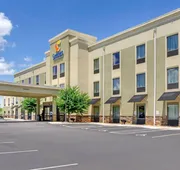 Comfort Inn & Suites Lynchburg Airport - University Area hotel detail image 3