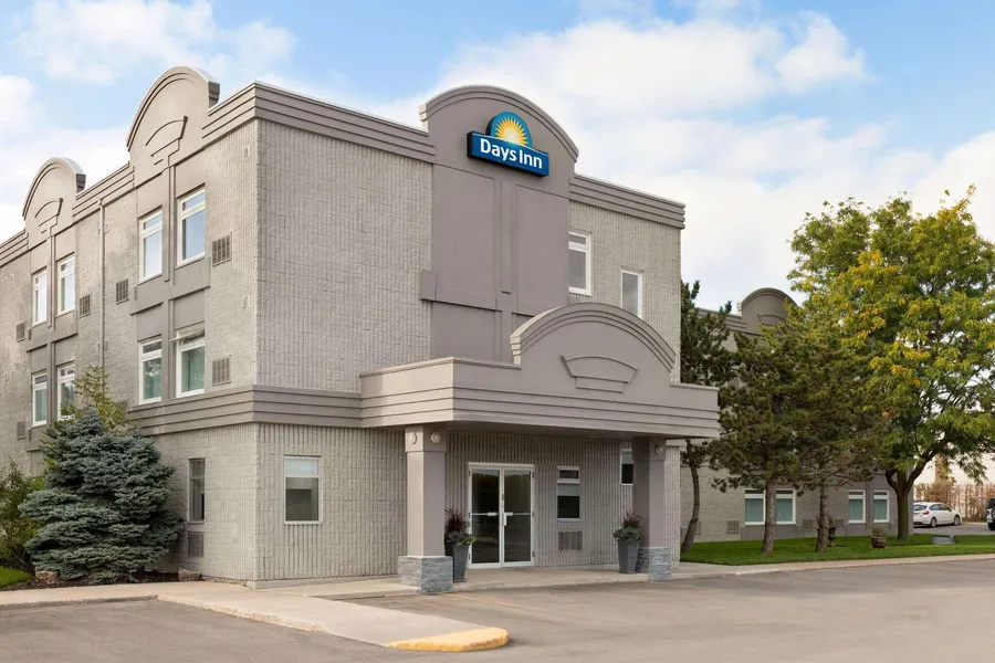 Days Inn by Wyndham Toronto West Mississauga hotel detail image 2