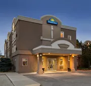 Days Inn by Wyndham Toronto West Mississauga hotel detail image 3