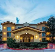 Super 8 by Wyndham The Woodlands North hotel detail image 4