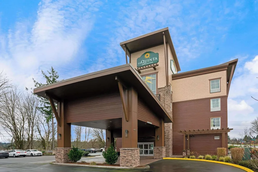 La Quinta Inn & Suites by Wyndham Tumwater - Olympia hotel detail image 2