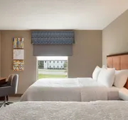 Hampton Inn St. Louis - Columbia hotel detail image 5