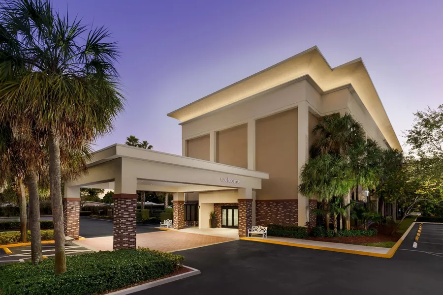 Hampton Inn Ft. Lauderdale-Cypress Creek hotel detail image 2