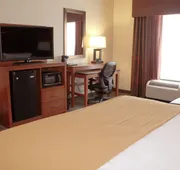 Holiday Inn Express Hotel & Suites Paducah West by IHG hotel detail image 5