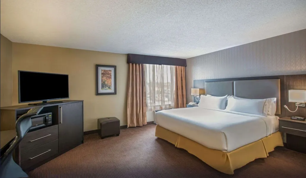 Quality Inn and Suites hotel detail image 6