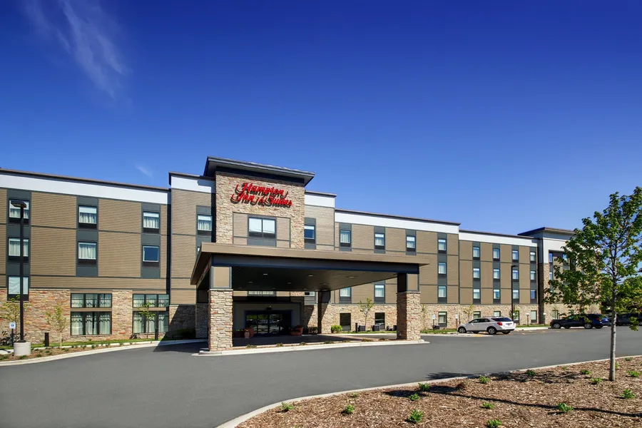 Hampton Inn & Suites Milwaukee West hotel detail image 2