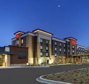 Hampton Inn & Suites Milwaukee West hotel detail image 3