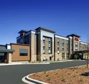 Hampton Inn & Suites Milwaukee West hotel detail image 7