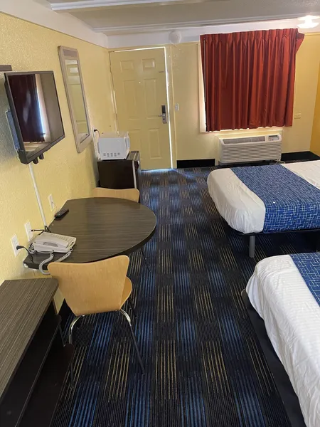 Travelodge by Wyndham Benton Harbor MI hotel detail image 2