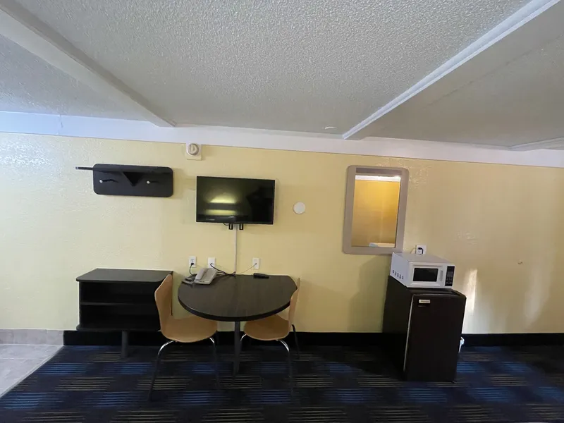Travelodge by Wyndham Benton Harbor MI hotel detail image 6