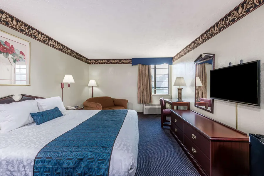 Days Inn & Suites by Wyndham Youngstown / Girard Ohio hotel detail image 6