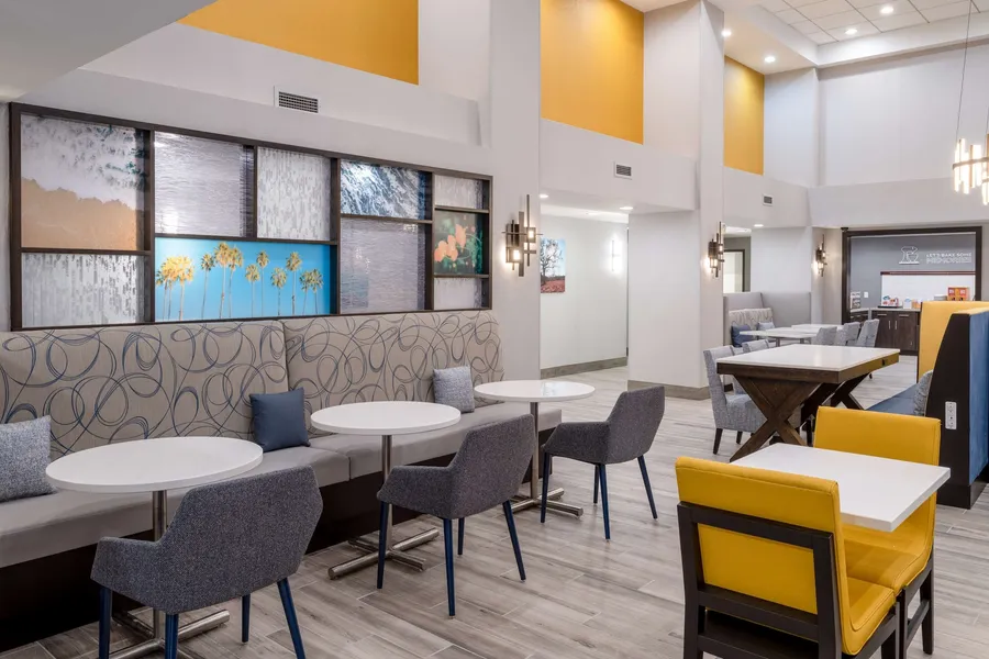Hampton Inn & Suites Agoura Hills hotel detail image 6