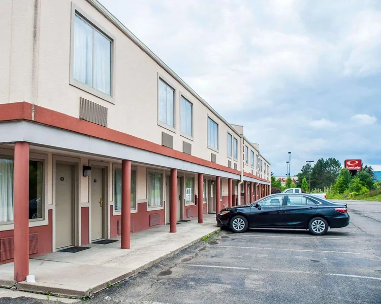 Econo Lodge Elmira-Corning hotel detail image 2