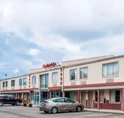 Econo Lodge Elmira-Corning hotel detail image 4