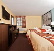 Super 8 by Wyndham Wichita Airport hotel detail image 4