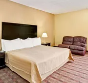 Howard Johnson by Wyndham Pikesville hotel detail image 3