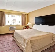 Howard Johnson by Wyndham Pikesville hotel detail image 4
