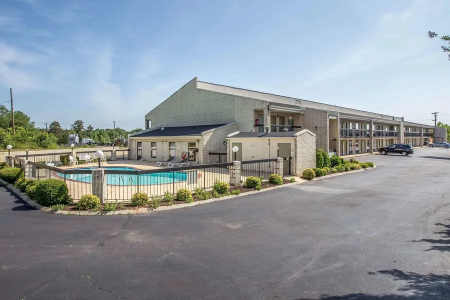 Quality Inn Gaffney I-85 hotel detail image 2