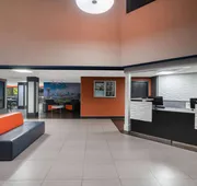 La Quinta Inn & Suites by Wyndham Knoxville East hotel detail image 3