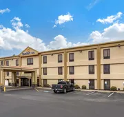 Comfort Inn Paducah I-24 hotel detail image 3