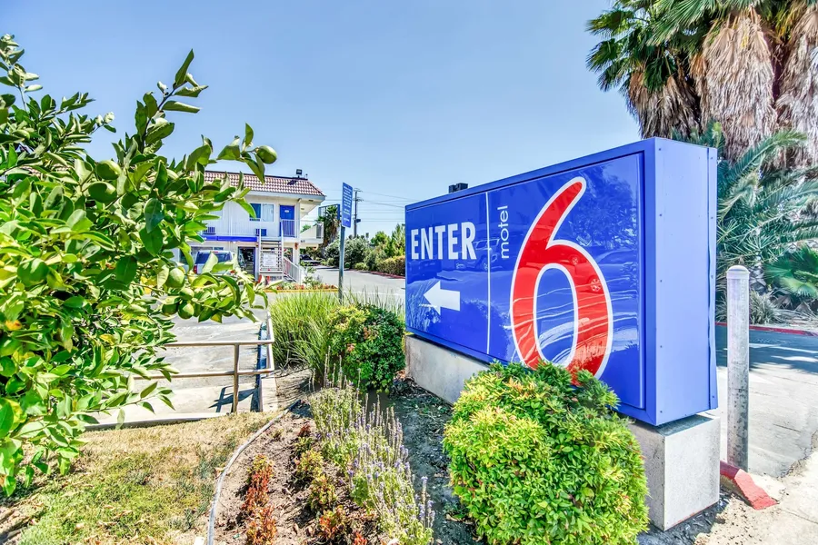 Motel 6 Stockton, CA - Charter Way West hotel detail image 2