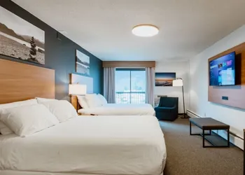 Sea to Sky Hotel & Conference Centre hotel thumbnail 7