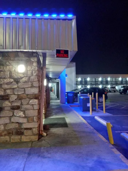 Hotel 465 by Regency Inn & Suites hotel detail image 6