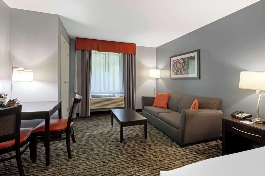 Best Western University Inn At Valparaiso hotel detail image 6