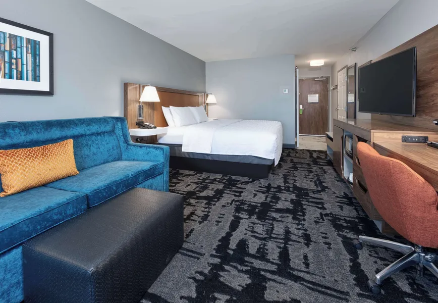 Hampton Inn Norfolk hotel detail image 6
