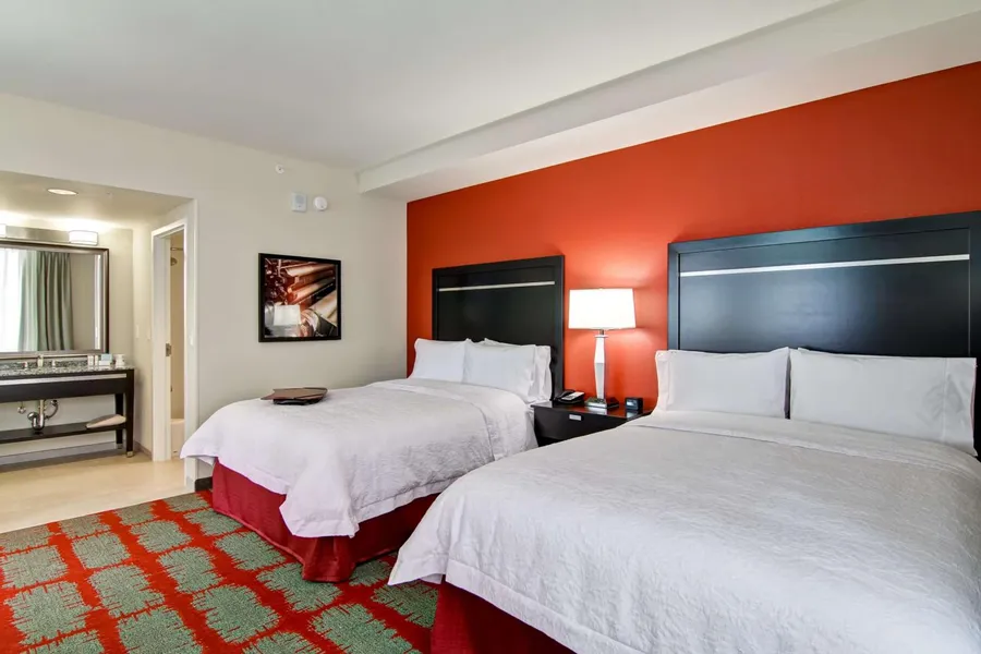 Hampton Inn & Suites Cincinnati-Downtown hotel detail image 6