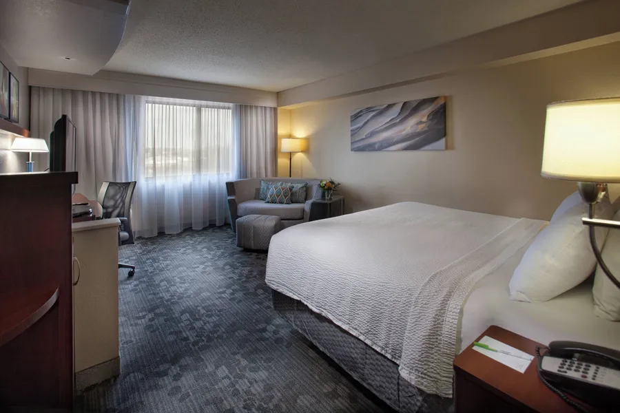 Courtyard by Marriott Fayetteville hotel detail image 6