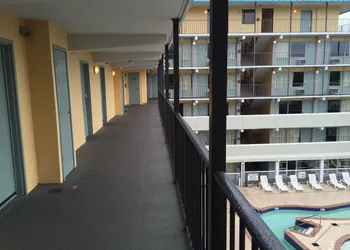Bermuda Sands on the Boardwalk hotel thumbnail 3