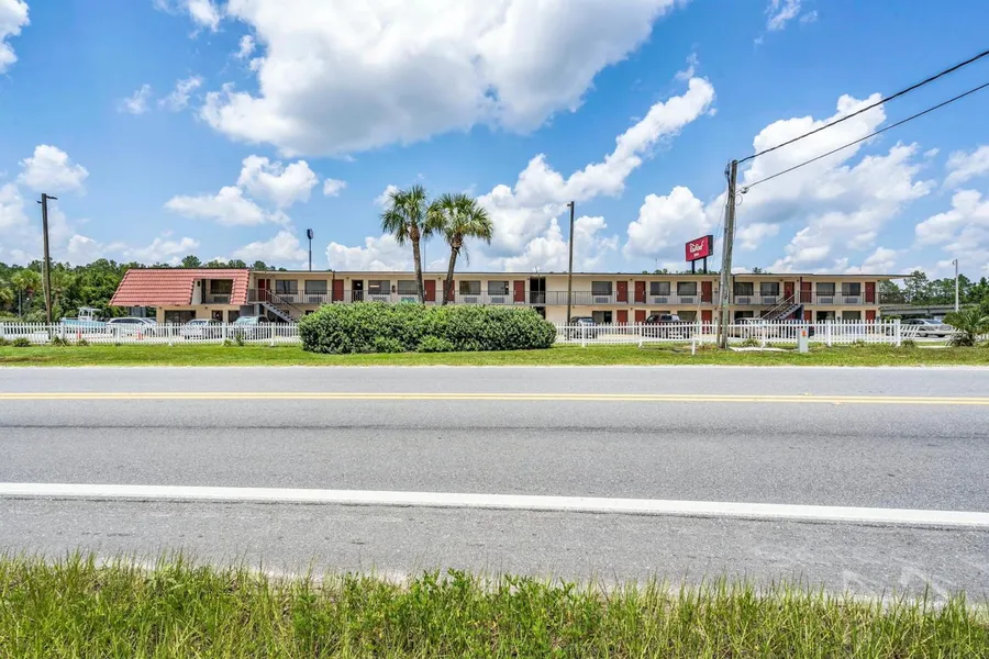 Red Roof Inn MacClenny hotel detail image 6