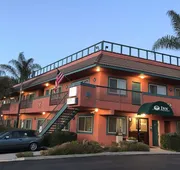 Oakridge Inn hotel detail image 7