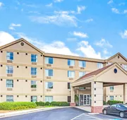 Quality Suites Atlanta Airport East hotel detail image 4