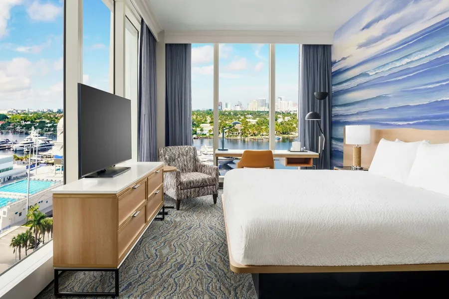 Courtyard by Marriott Oceanside Fort Lauderdale Beach hotel detail image 2