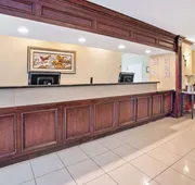La Quinta Inn & Suites by Wyndham Houston - Magnolia hotel detail image 5