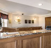 Econo Lodge Darien Lakes hotel detail image 5