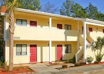 Rodeway Inn hotel thumbnail 4