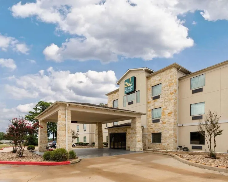 Quality Suites Huntsville Near University hotel detail image 2