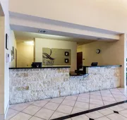 Quality Suites Huntsville Near University hotel detail image 4