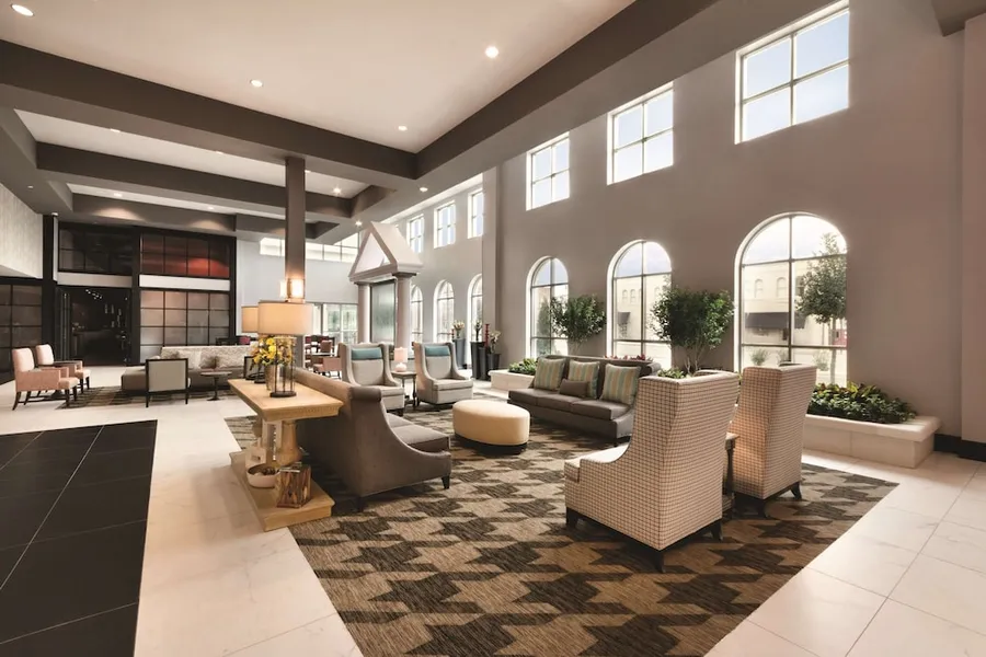 Embassy Suites by Hilton Tuscaloosa Alabama Downtown hotel detail image 6
