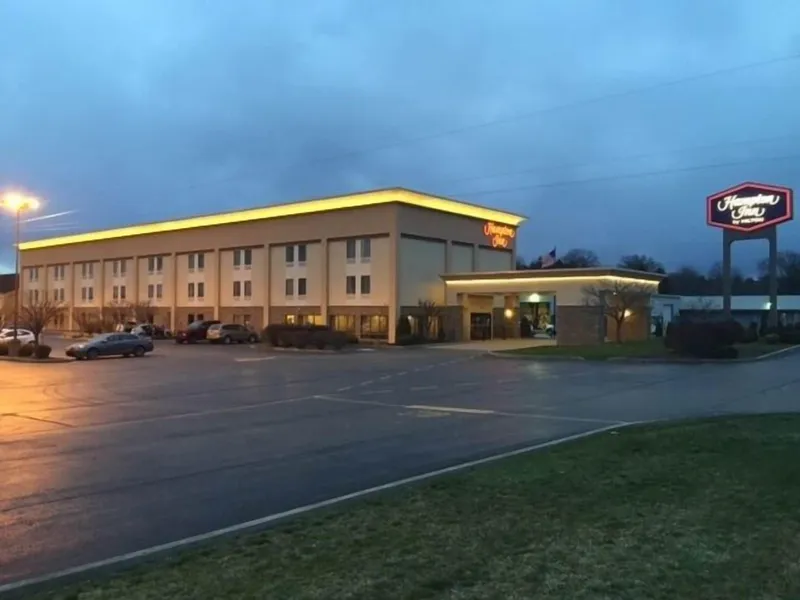 Hampton Inn Uniontown hotel detail image 2