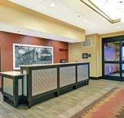 Hampton Inn & Suites Milwaukee/Franklin hotel detail image 3