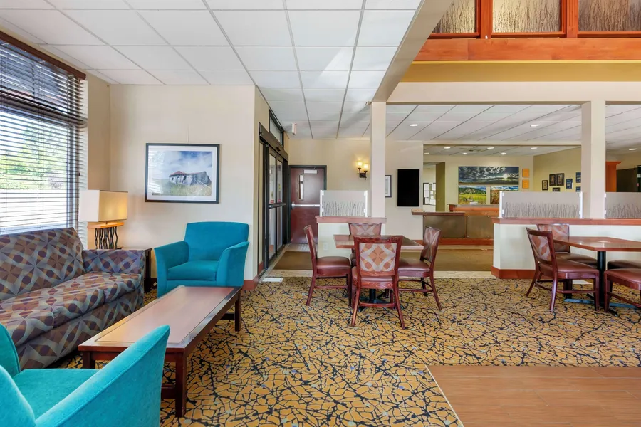 Best Western Golden Prairie Inn & Suites hotel detail image 2