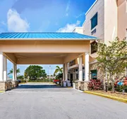 Holiday Inn Express & Suites Lantana by IHG hotel detail image 3