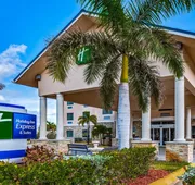 Holiday Inn Express & Suites Lantana by IHG hotel detail image 5