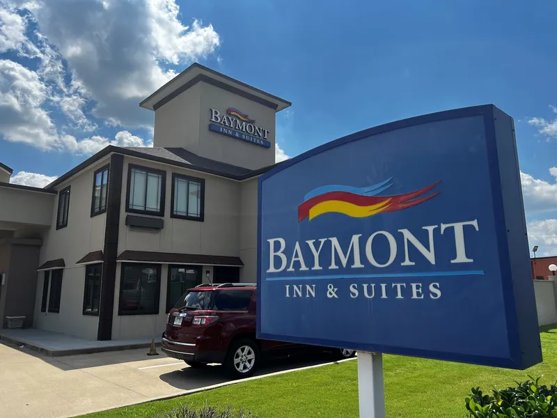 Baymont by Wyndham Bryan College Station hotel detail image 2